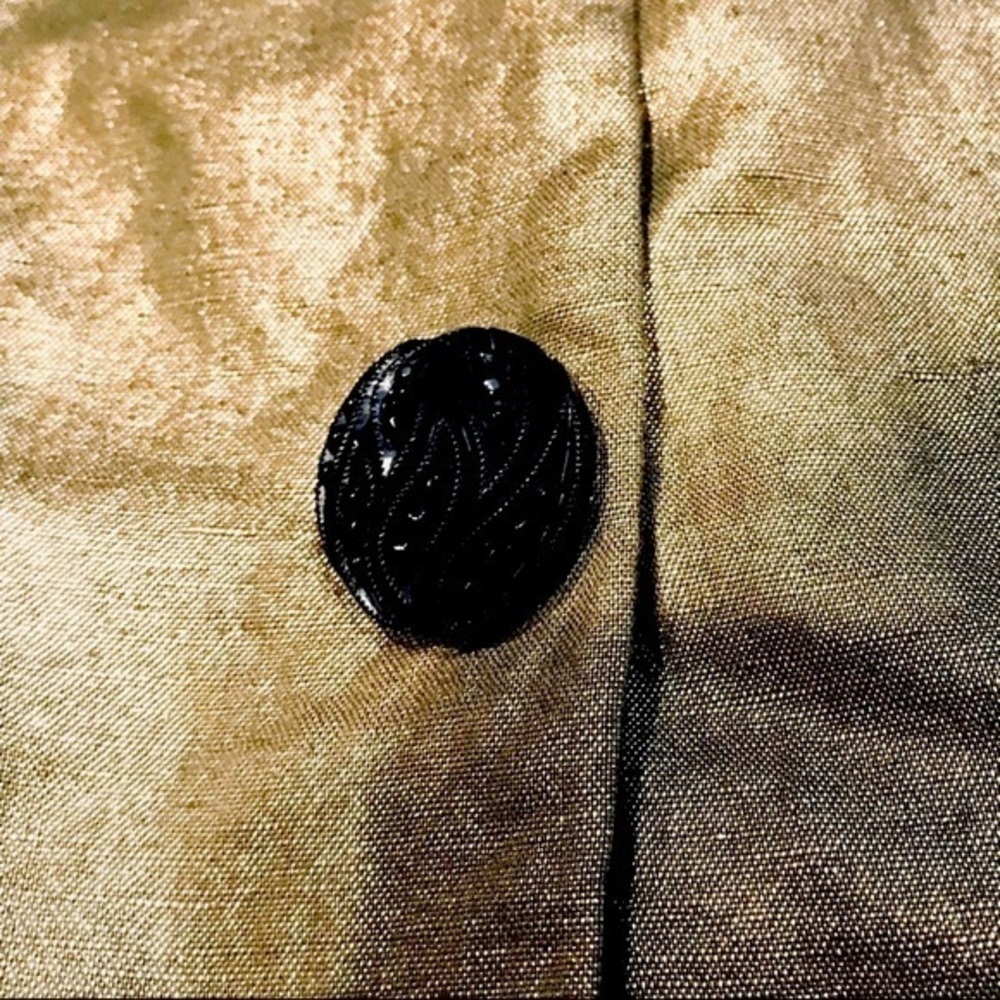 Vertigo Paris peplum jacket in Gold - Picture 3 of 3